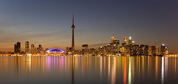 700px-downtown-explore-toronto-top